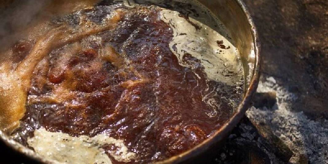 Kazanda kaynayarak gelen bereket! Bu gelenek yüzyıllardır bitmiyor: Köpüğü bile özenle yeniliyor 5